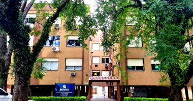 Apartamento 2 Dormitórios na Avenida Saturnino de Brito