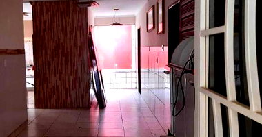 Casa Ocupada com 3 Quartos em Petrolina - PE