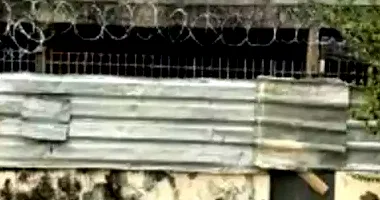 Casa com 71,58m² construída e terreno de 360m², imóvel ocupado