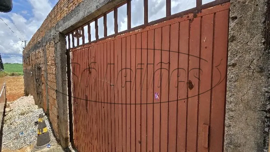 Casa com 2 quartos, varanda e área privativa de 46,5 m²