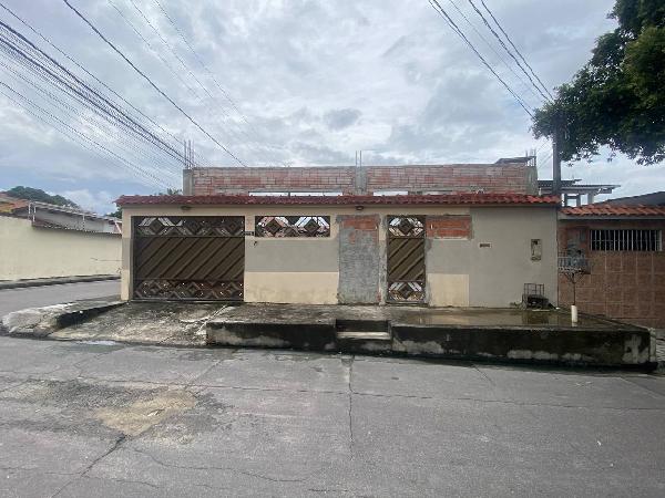 Casa com 2 quartos, 42,69m², terreno 200m² - Manaus/AM