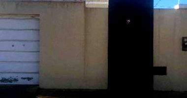 Casa aconchegante com 2 quartos, 2 banheiros e 85 m², ocupada e pronta para investimento