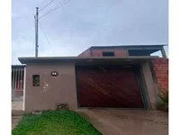 Casa com 109m² construída e terreno de 227m², imóvel