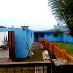 Terreno 402m² com casa 93m² averbada, aceita lance parcelado