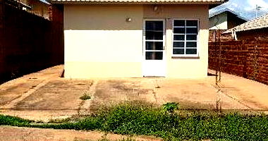 Casa com 2 quartos, 1 banheiro, vaga de garagem e 45,47m² construída