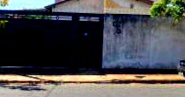 Casa em leilão com 3 quartos e 2 banheiros