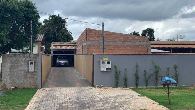 Casa com 2 quartos em Canarana - MT