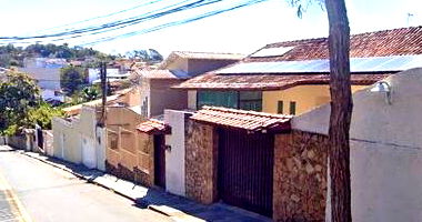 Prédio Residencial com Garagem em Macaé