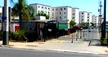 Apartamento com 2 quartos em Porto Alegre