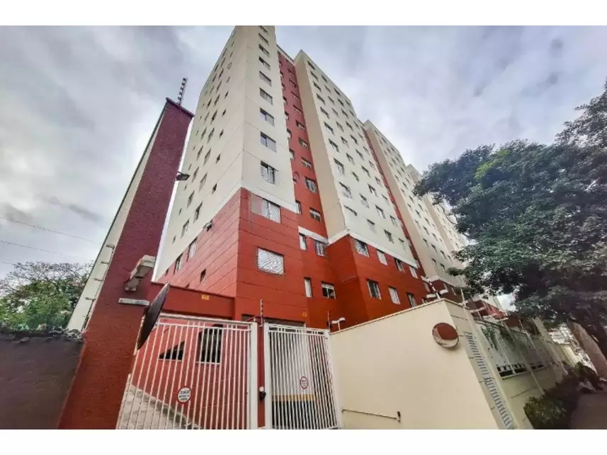 Apartamento com 30.77m² em Leilão
