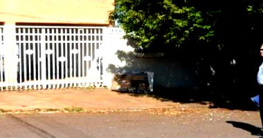 Residência com 105m² construída em terreno de 420m²