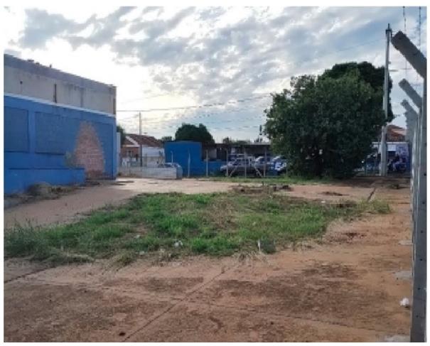 Espaçoso Terreno de 801 m², Pronto para Desenvolvimento