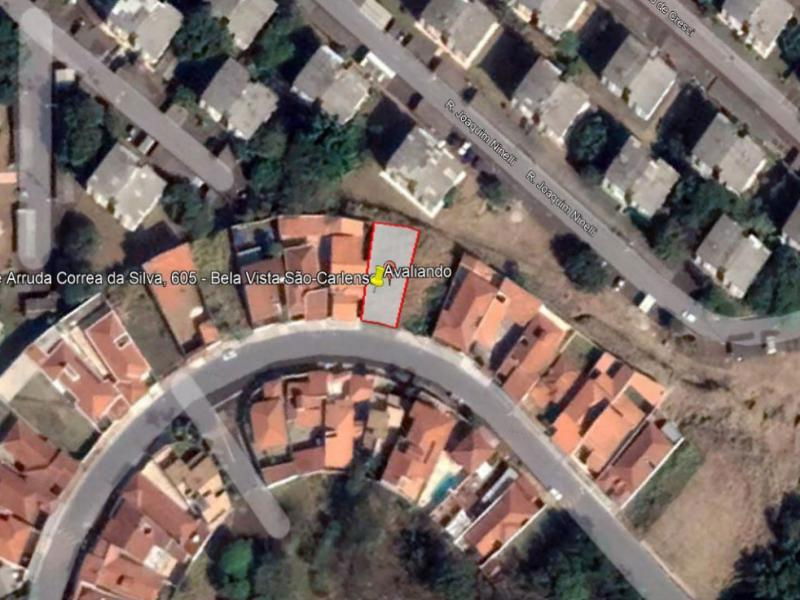 Lote Desocupado em São Carlos com 282.14 m²