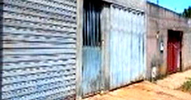 Casa aconchegante com 2 quartos e amplo terreno em Girassol