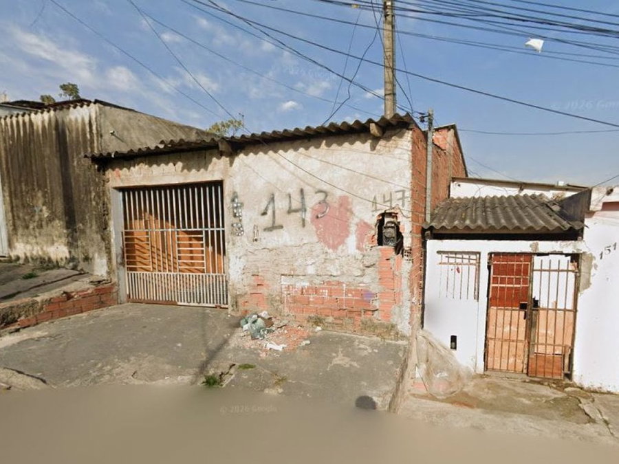 Casa com terreno de 176 m², 2 quartos, 1 banheiro, ocupada
