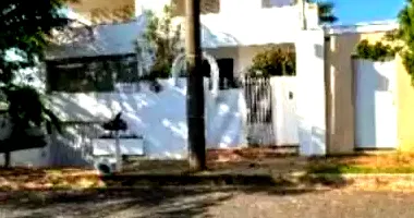 Casa em Leilão com 4 Quartos e 412m² de Área Construída