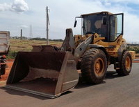 PÁ CARREGADEIRA VOLVO D6E L90F Ano 2012
