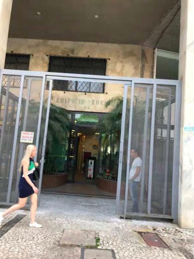 Sala Comercial com 121m² no Centro de São Paulo