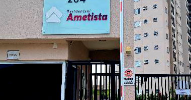 Apartamento com 2 Quartos e 1 Vaga em Condomínio