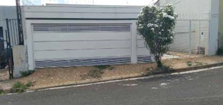 Casa Ocupada com 249.6m² de Área Construída em Marília/SP