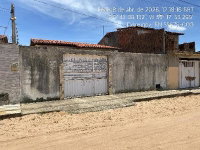 Casa com 2 quartos, 1 banheiro e 57 m²