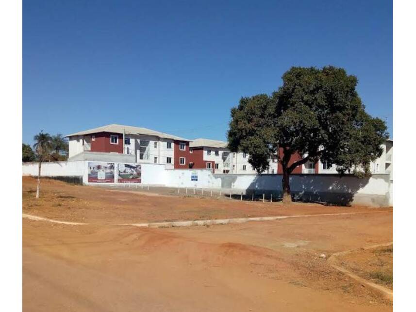 Apartamento em Leilão com 1 Vaga - Luziânia/GO