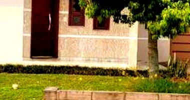 Casa Ocupada no Centro com 1 Vaga e 483m² de Terreno