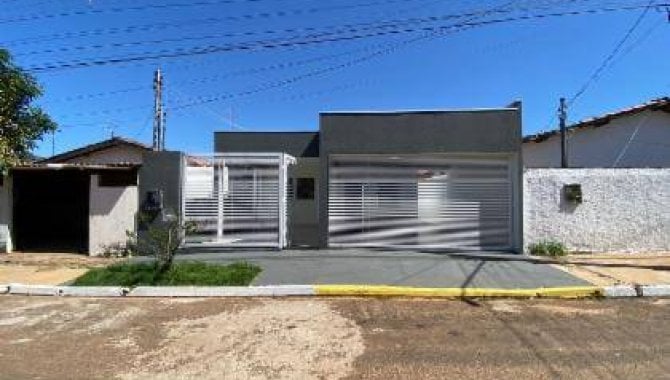 Casa com 2 quartos e 2 vagas em Rondonópolis - MT