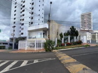 Casa residencial com 351,50m² de terreno em Jataí/GO