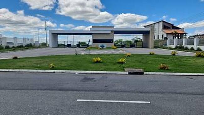 Terreno em Loteamento com 383,89m² em Campina Grande/PB