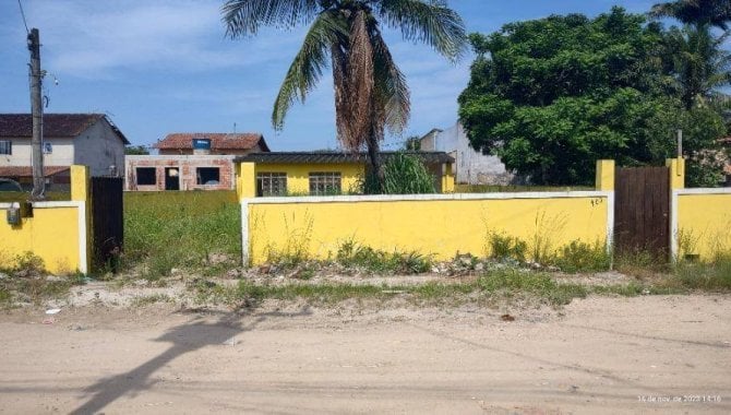 Casa com 2 quartos em Araruama, RJ