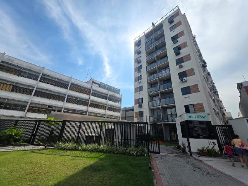 Apartamento com 2 Quartos e Vaga no Residencial Flow