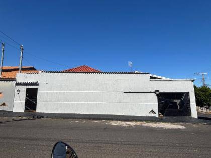Casa com 128m² de área construída em Uberlândia/MG