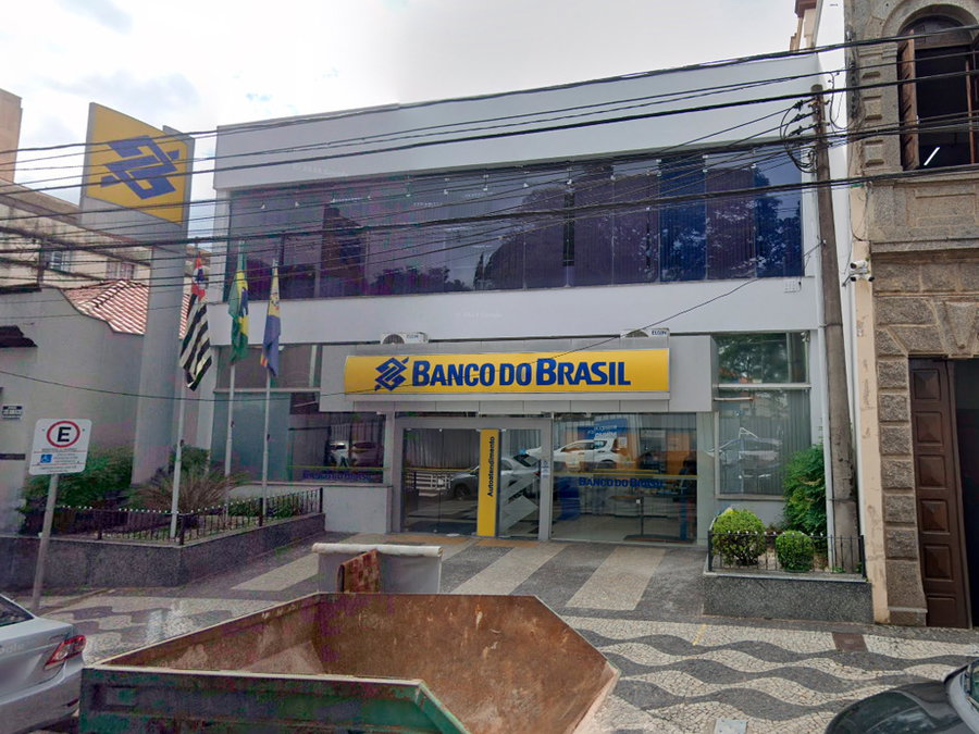 Prédio Comercial com 5 Quartos e 5 Banheiros
