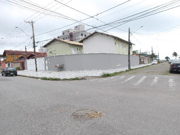 Casa com 2 quartos, 72,9m², 1 vaga, ocupada