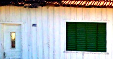 Casa de madeira com 300m² em Lucélia