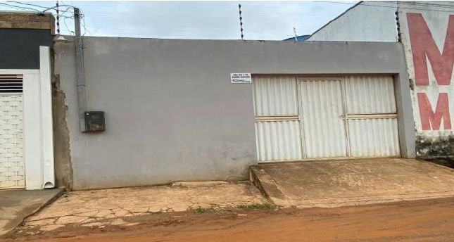 Casa com 3 quartos, 1 banheiro, 131,72 m² construída, ocupada