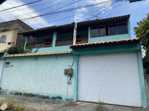 Casa com 2 quartos, 1 banheiro, 293.9m² área privativa