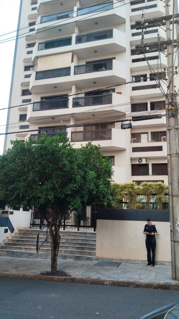 Apartamento 131 no Edifício Ébano com 107,74m² e vaga de garagem