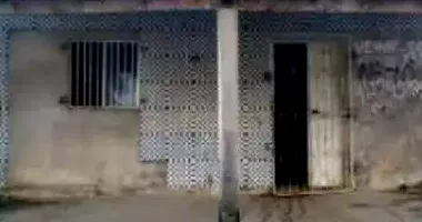 Casa em leilão com 158m² construída em Farol