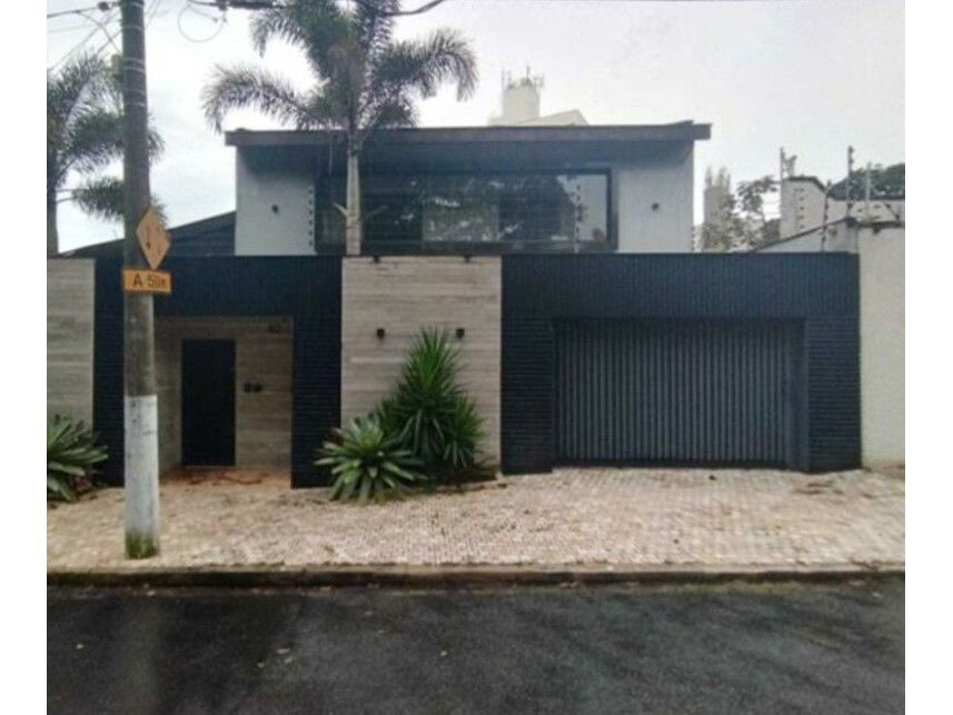 Casa espaçosa com 3 quartos e 2 banheiros em Campinas