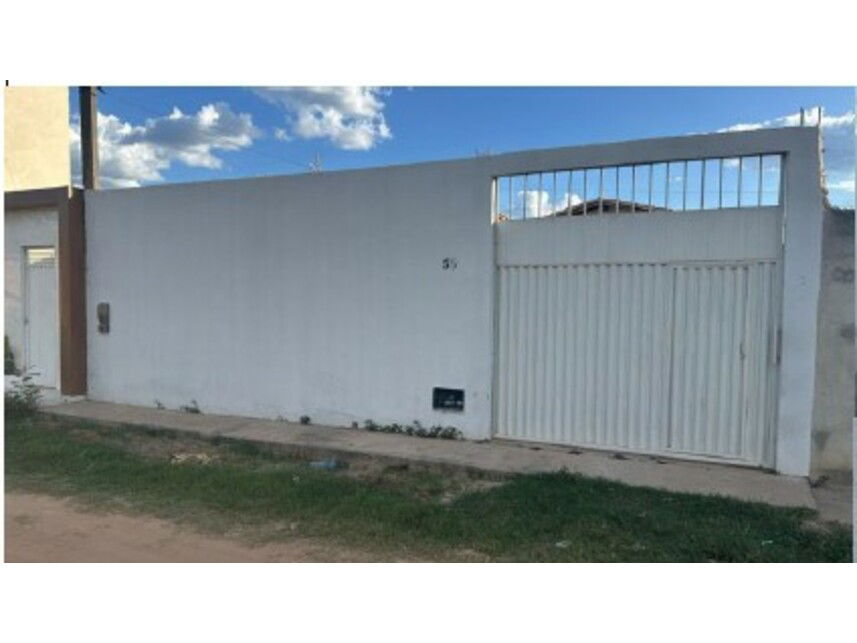 Casa Ocupada com 250m² de Terreno em Ibotirama/BA