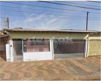 Casa com 3 dormitórios e 2 vagas em Araras/SP