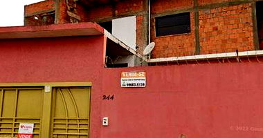 Terreno em Esquina com Potencial de Construção