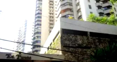 Luxuoso Apartamento Duplex de 439 m² na Vila Andrade