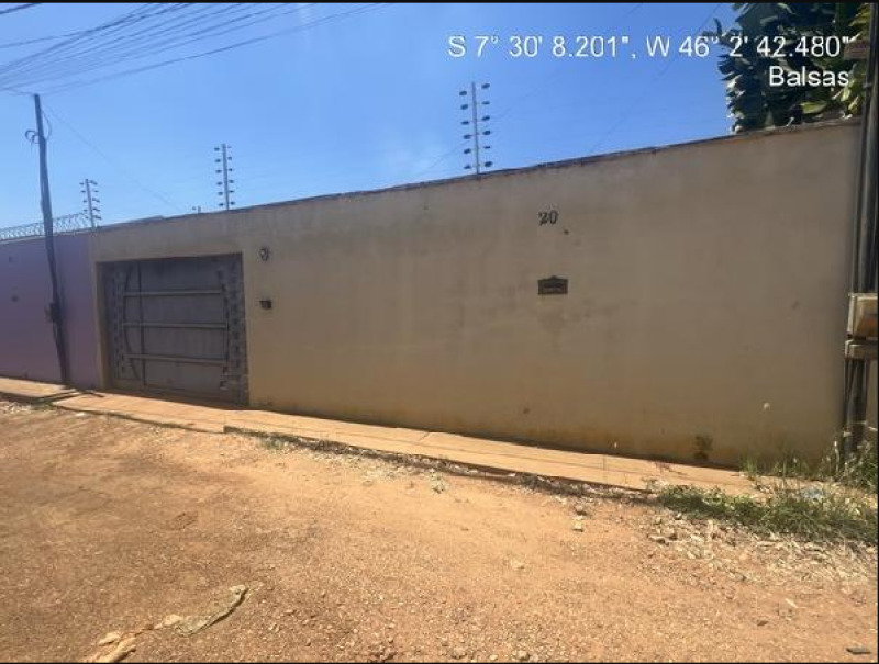 Casa em Balsas com 2 Quartos e 2 Banheiros
