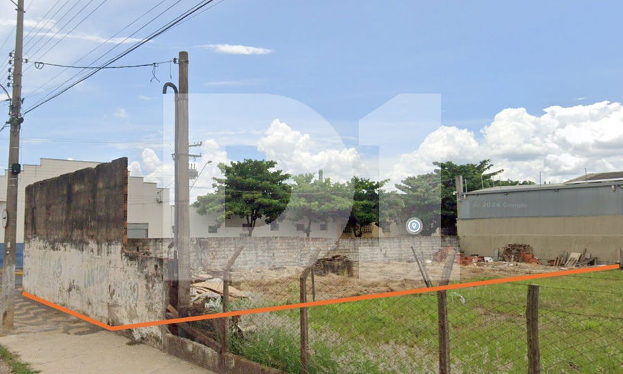 Terreno Urbano em Porto Ferreira - 300 m²