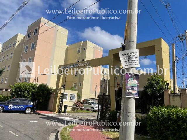 Apartamento com 2 Quartos e Vaga de Garagem em Santa Cruz