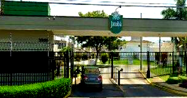 Casa Condomínio dos Guedes com 3 quartos, 1 suíte, 1 banheiro e 2 vagas