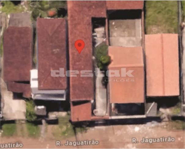 Casa no Guarujá/SP - 50% do Lote 14 com 2 andares